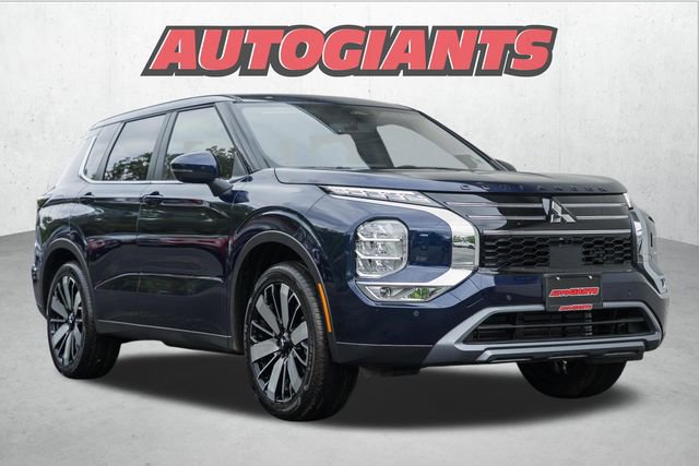 New 2025 Mitsubishi Outlander SE