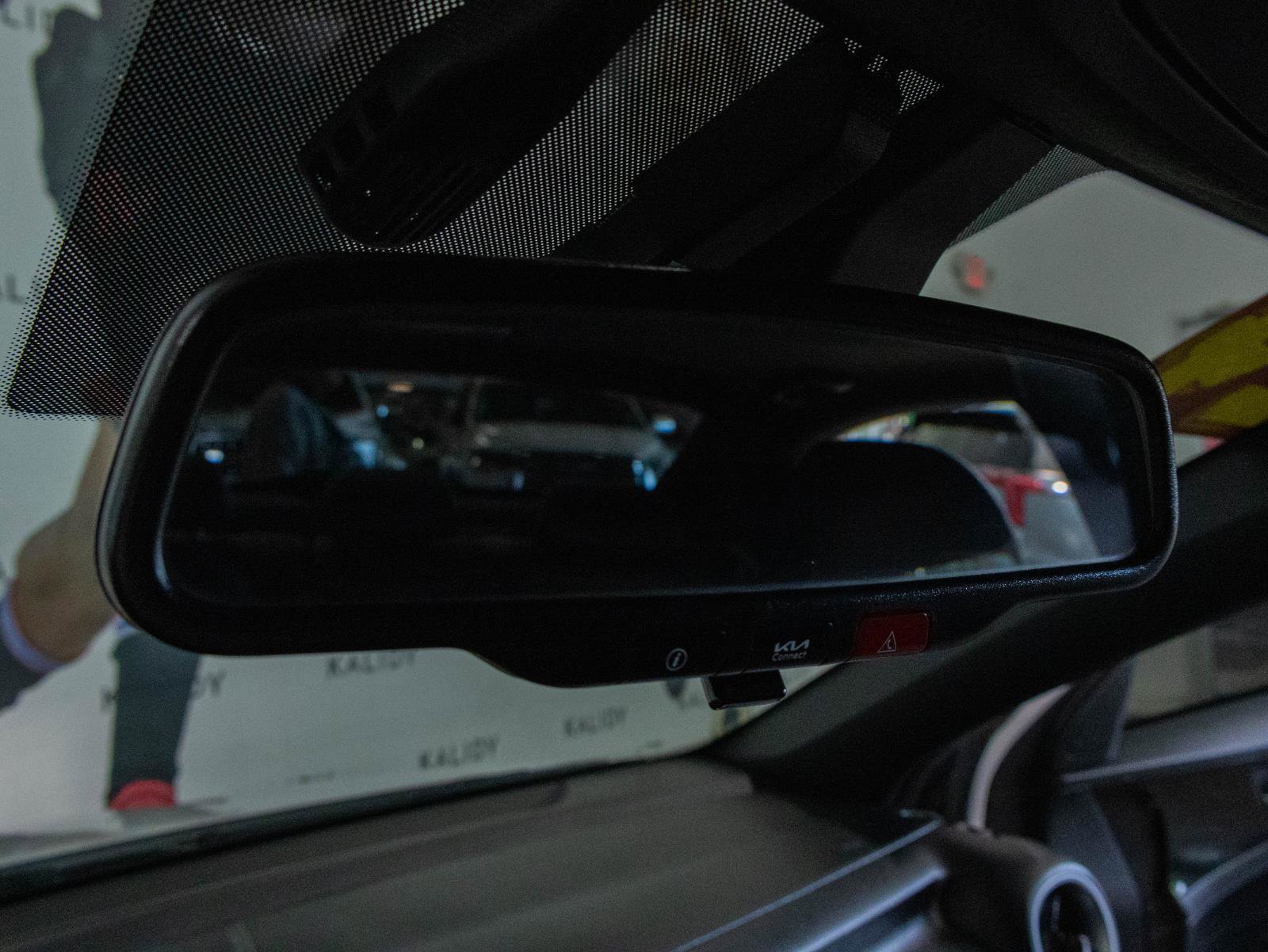 Used 2024 Kia Forte GT-Line w/ GT-Line Premium Package image 13