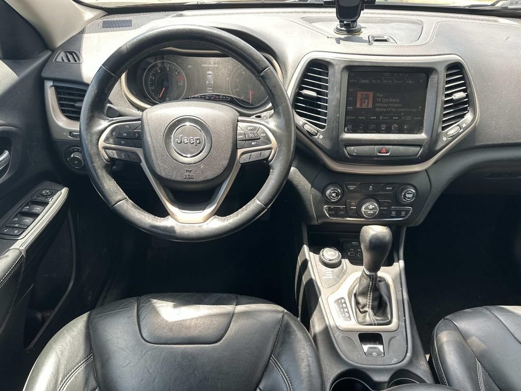 Used 2016 Jeep Cherokee Limited AWD/4WD image 19