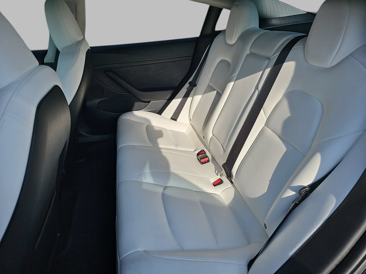 Used 2023 Tesla Model 3 Standard Range RWD image 18