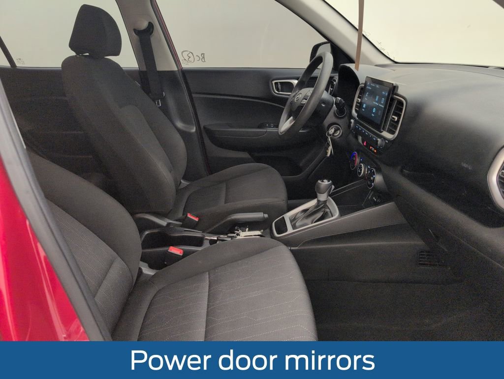 Used 2021 Hyundai Venue SE image 15
