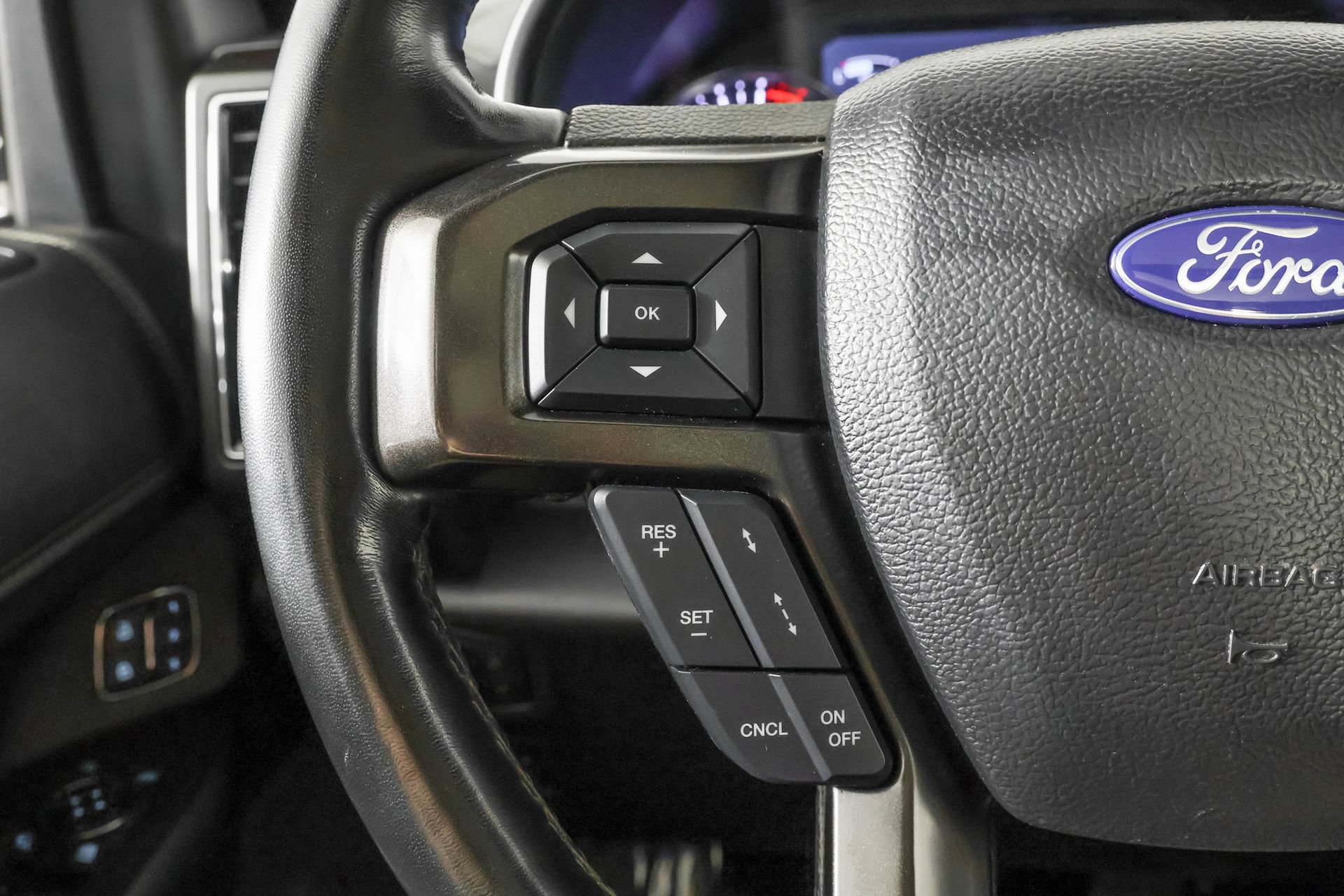 Used 2021 Ford Expedition Limited AWD/4WD image 29