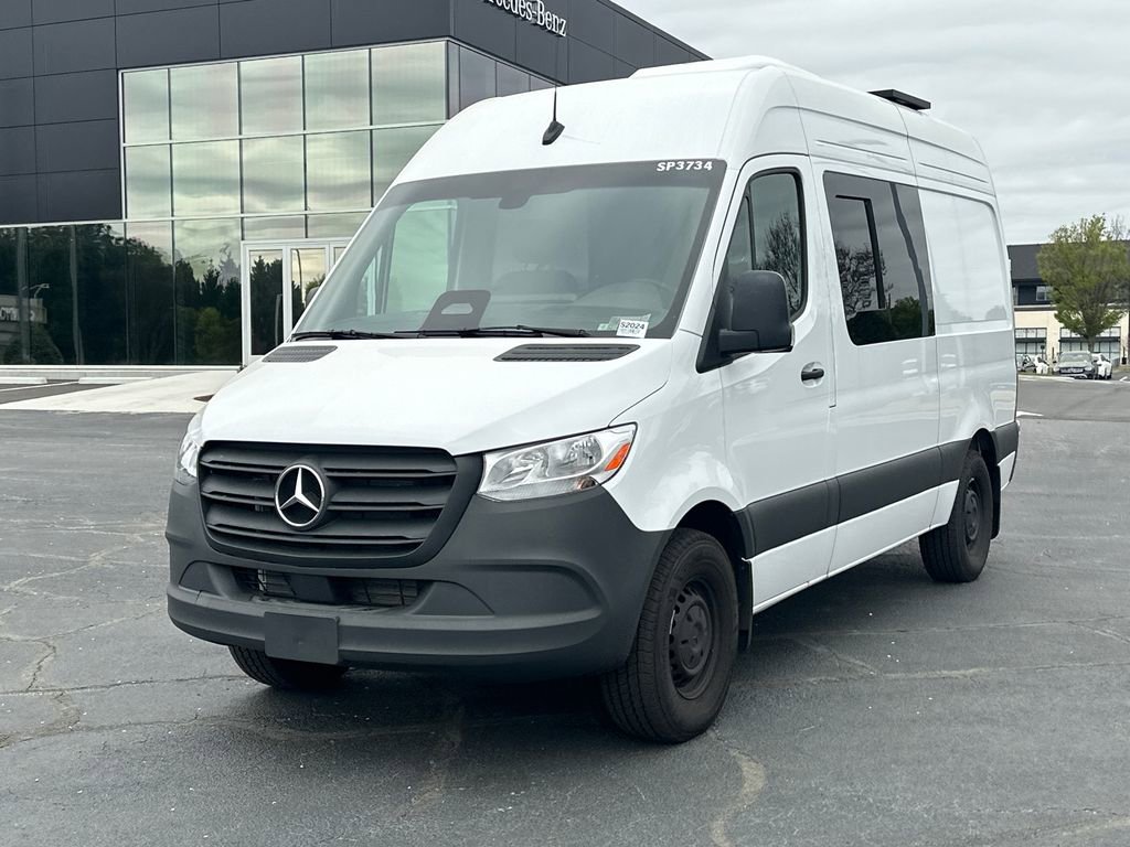 Used 2025 Mercedes-Benz Sprinter 2500 image 3