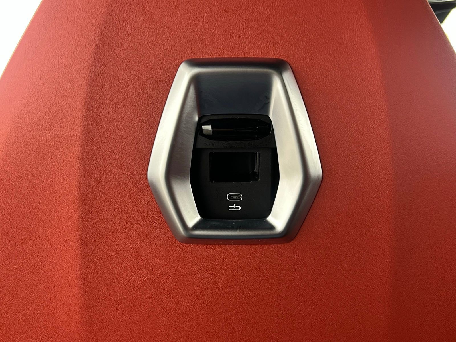 Used 2025 BMW XM image 34