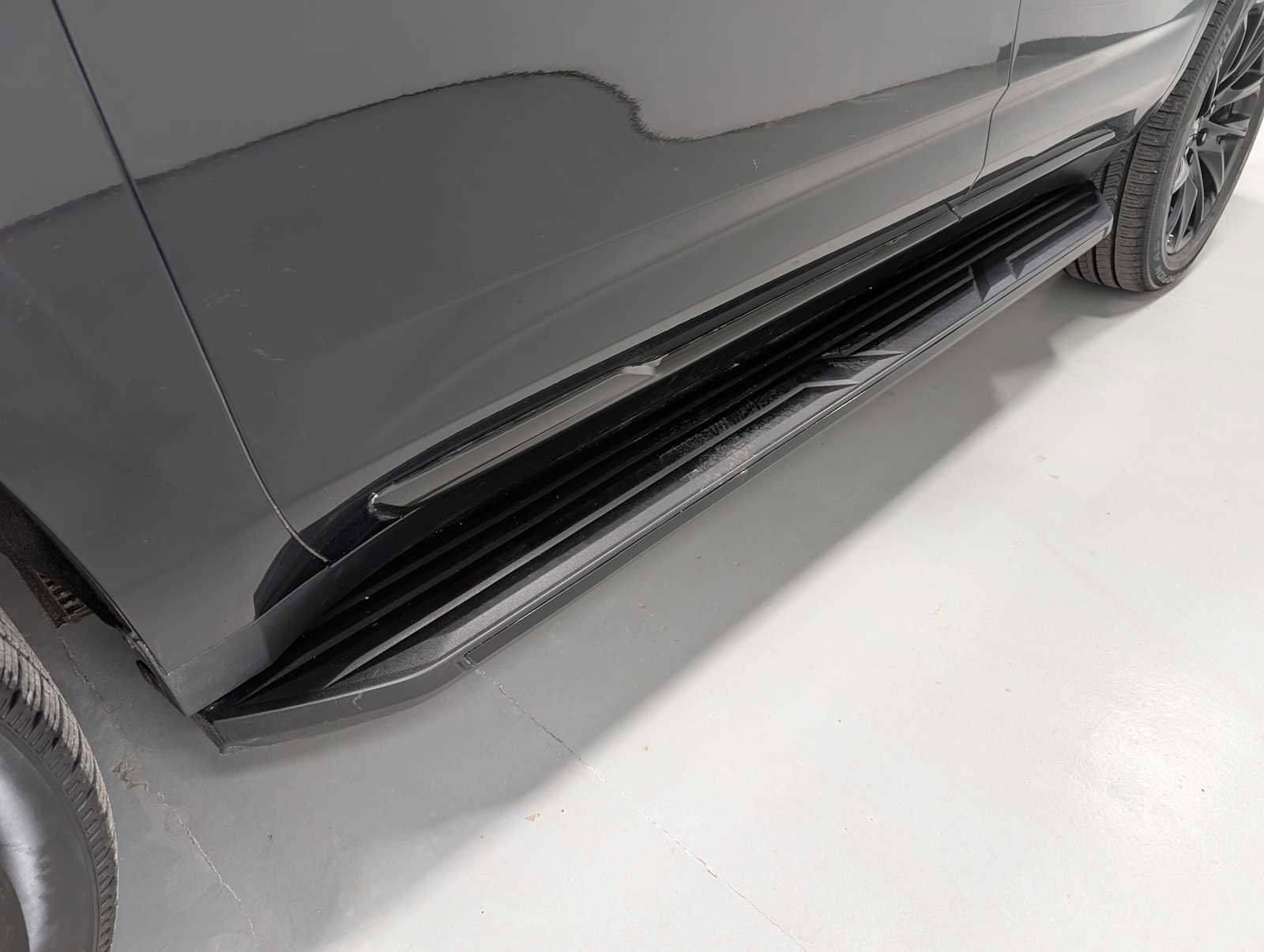 Used 2021 Cadillac Escalade Premium Luxury image 11