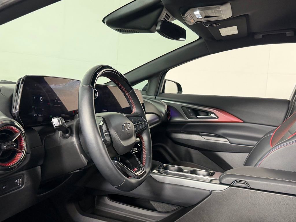 Used 2024 Chevrolet Equinox EV RS image 20