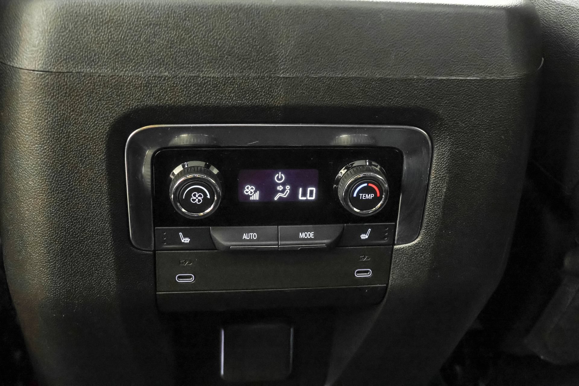 Used 2025 Chevrolet Tahoe RST w/ Comfort Package AWD/4WD image 41