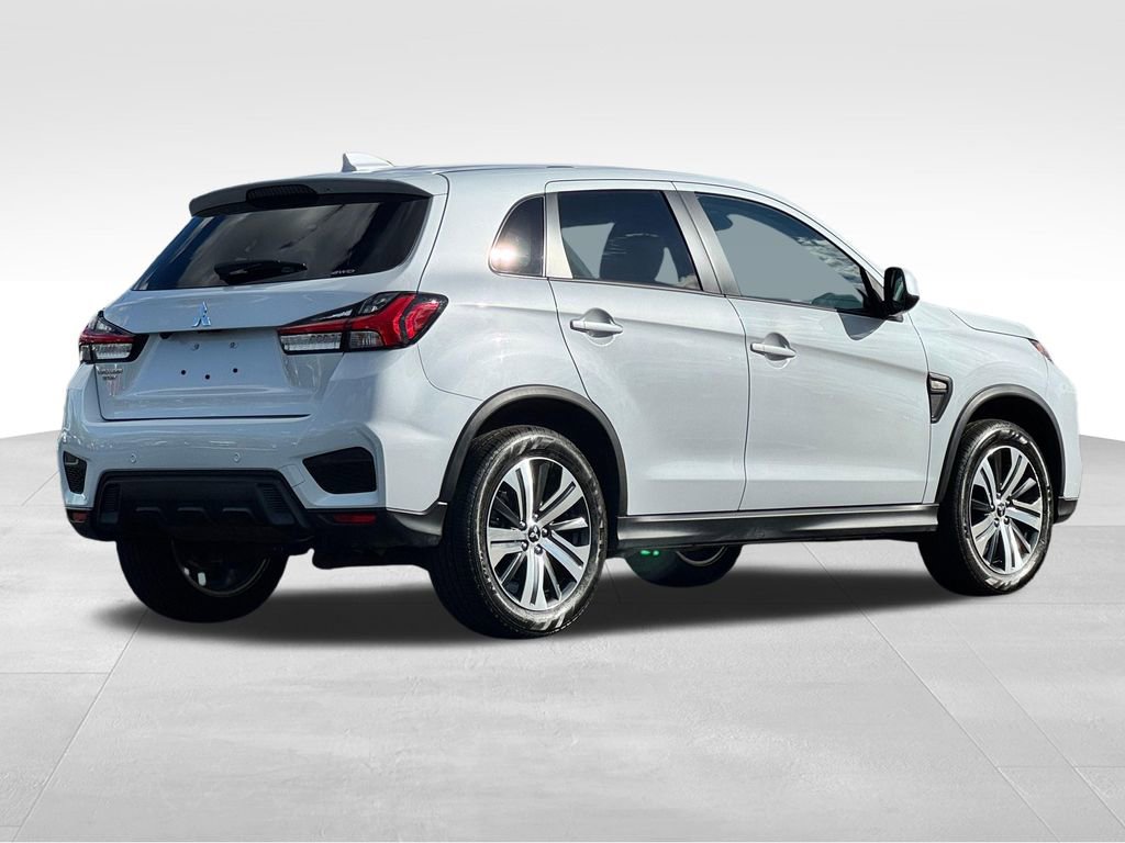 Used 2025 Mitsubishi Outlander Sport AWD image 7