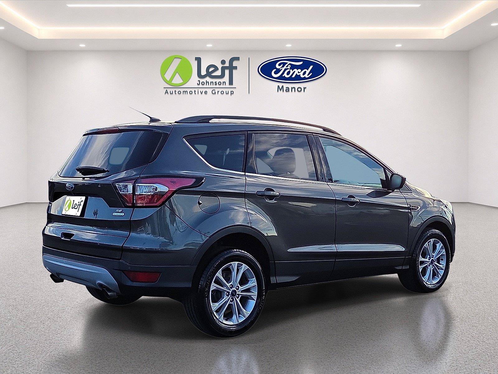 Used 2017 Ford Escape SE w/ Equipment Group 201A FWD image 7