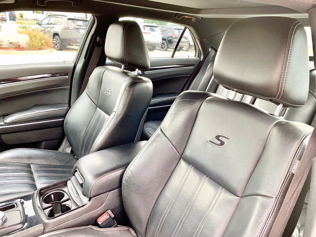 Used 2021 Chrysler 300 S RWD image 14