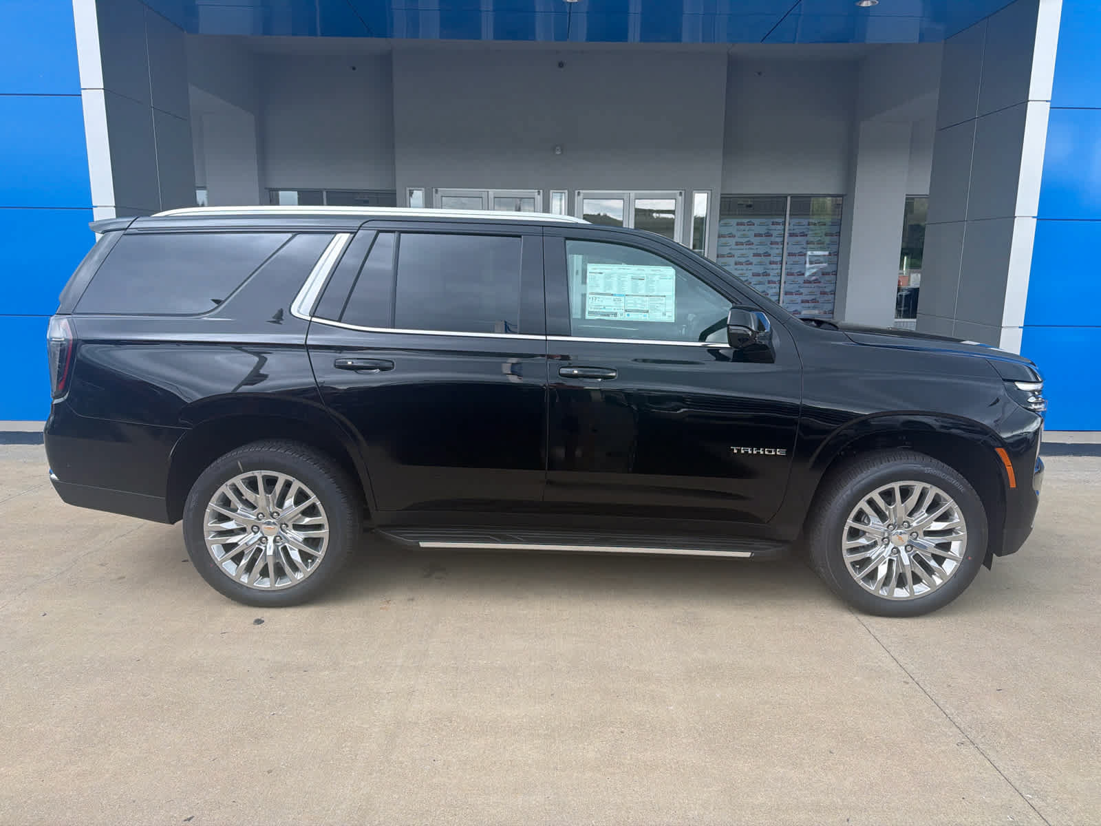 New 2026 Chevrolet Tahoe LT w/ Comfort Package AWD/4WD image 7