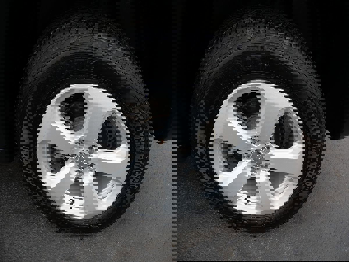 Used 2021 Jeep Compass Latitude image 33