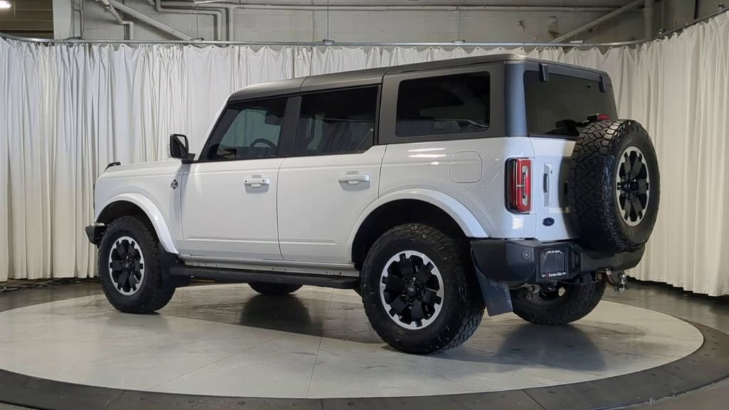Used 2021 Ford Bronco Outer Banks AWD/4WD image 8