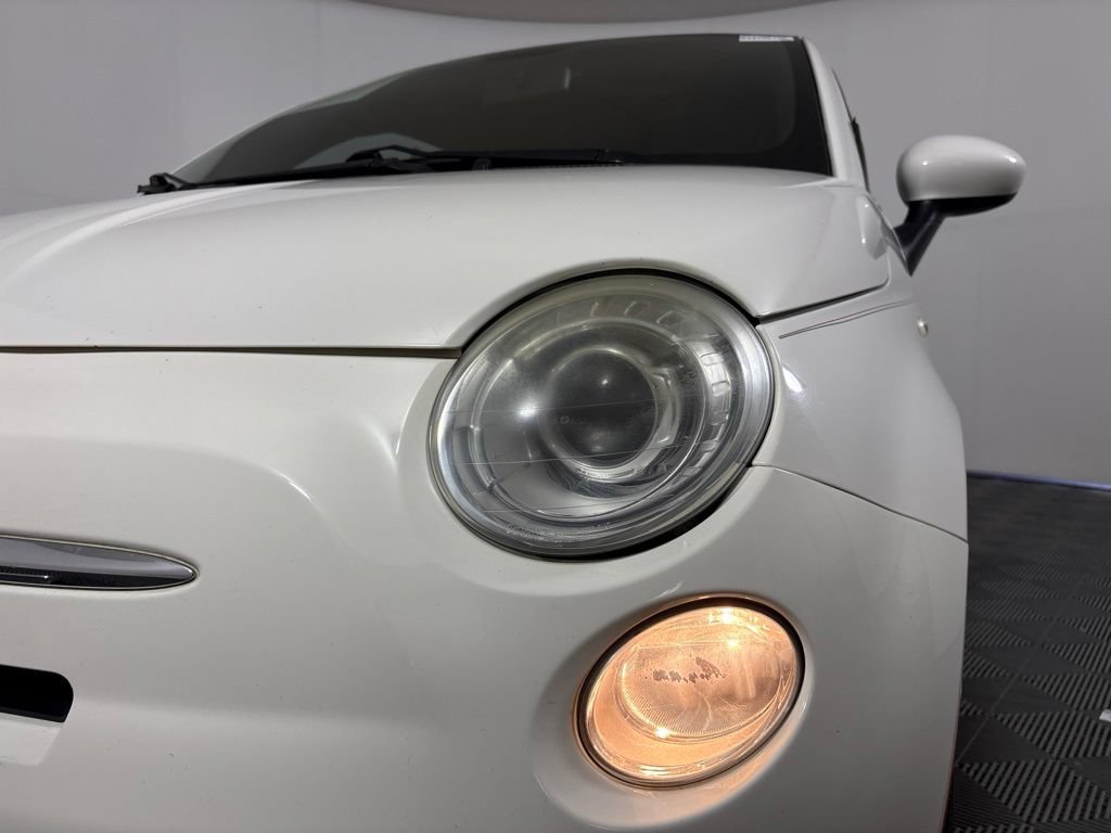 Used 2012 FIAT 500 Sport w/ Safety & Convenience Pkg FWD image 9
