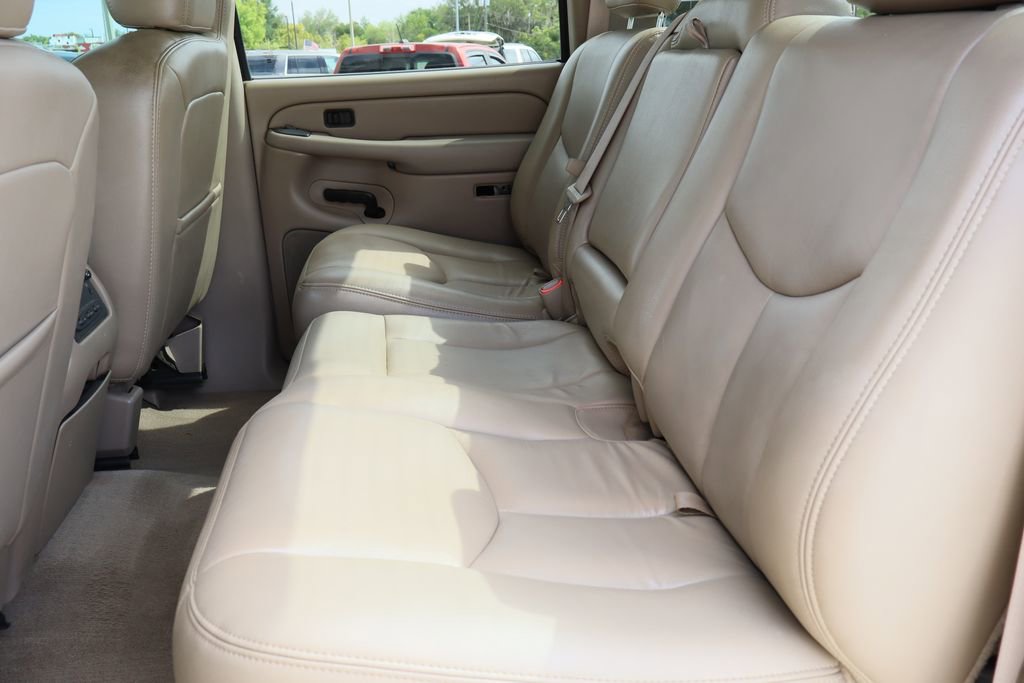 Used 2006 Chevrolet Silverado 2500 LT w/ Heavy-Duty Power Package image 25