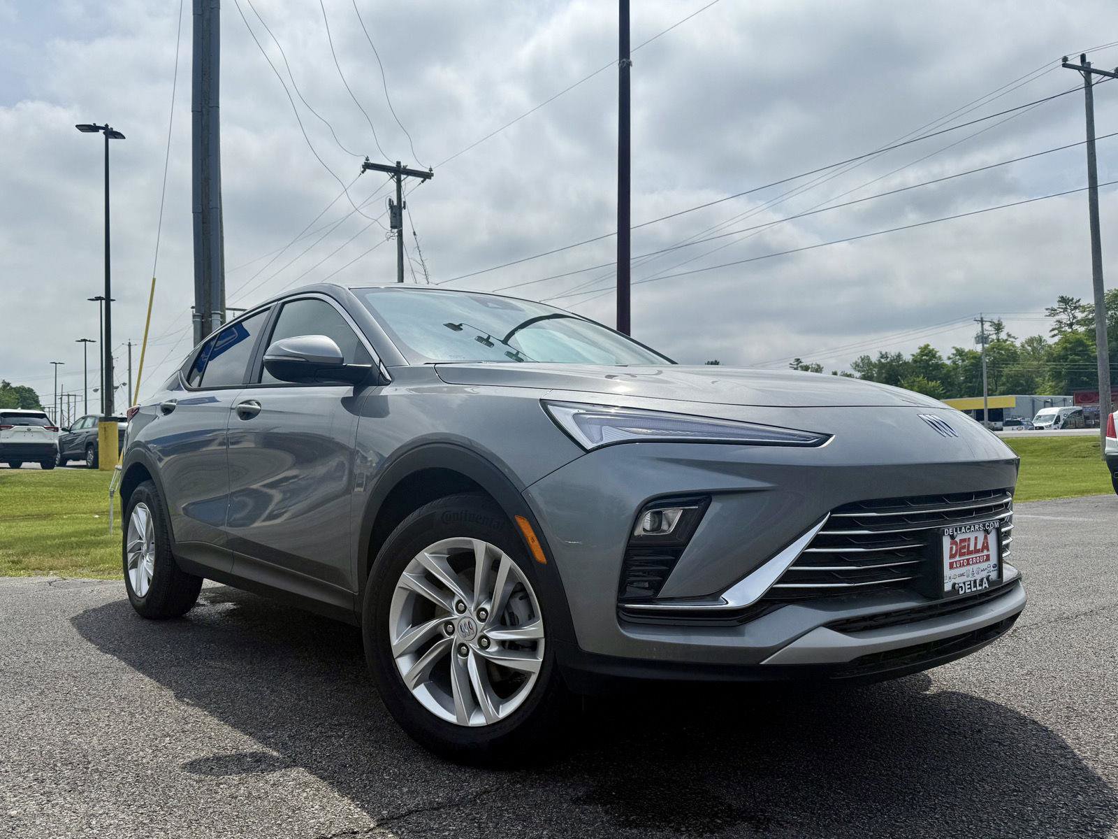 New 2025 Buick Envista Preferred image 1