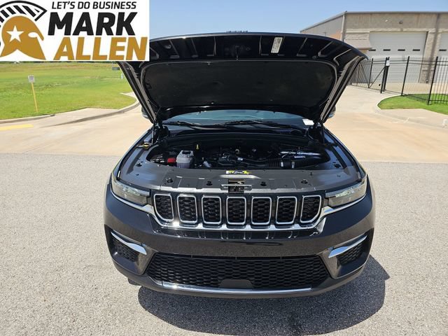 Used 2023 Jeep Grand Cherokee Limited AWD/4WD image 30