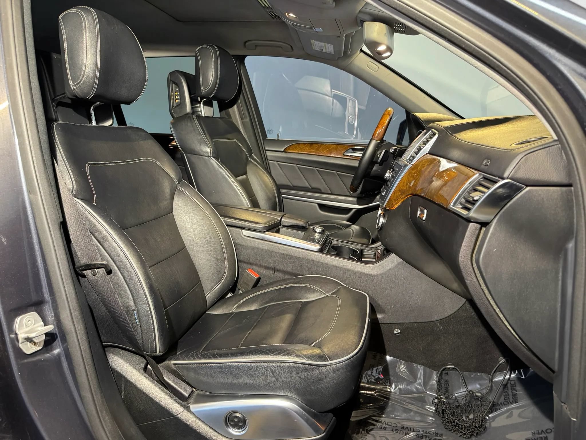 Used 2013 Mercedes-Benz GL 450 4MATIC image 24