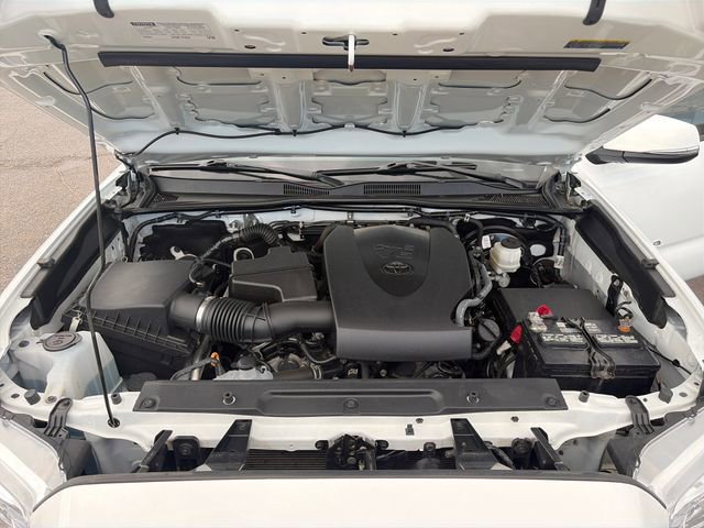 Used 2023 Toyota Tacoma SR5 w/ Technology Package AWD/4WD image 30