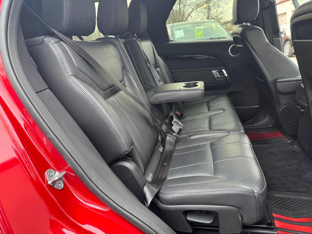 Used 2017 Land Rover Discovery SE image 23