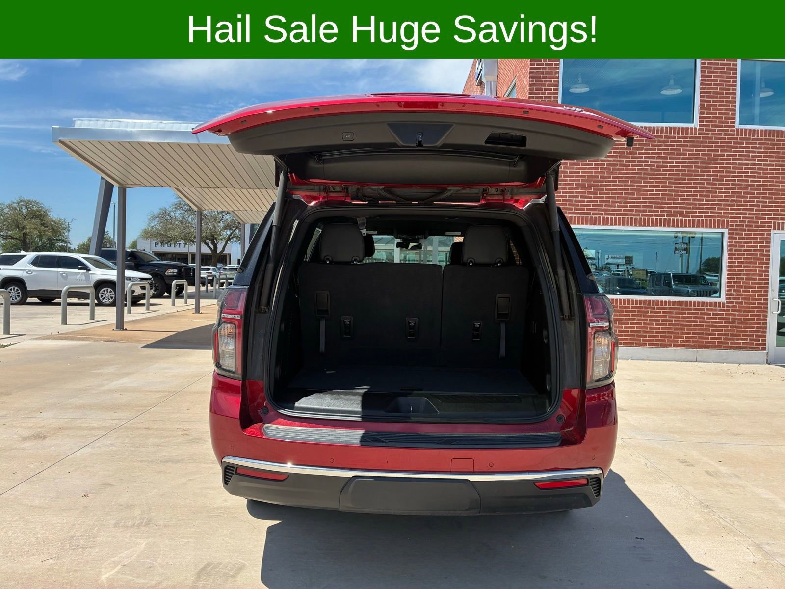Used 2023 Chevrolet Tahoe LT AWD/4WD image 11
