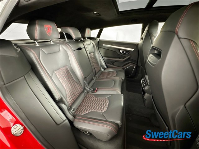 Used 2020 Lamborghini Urus Base image 14