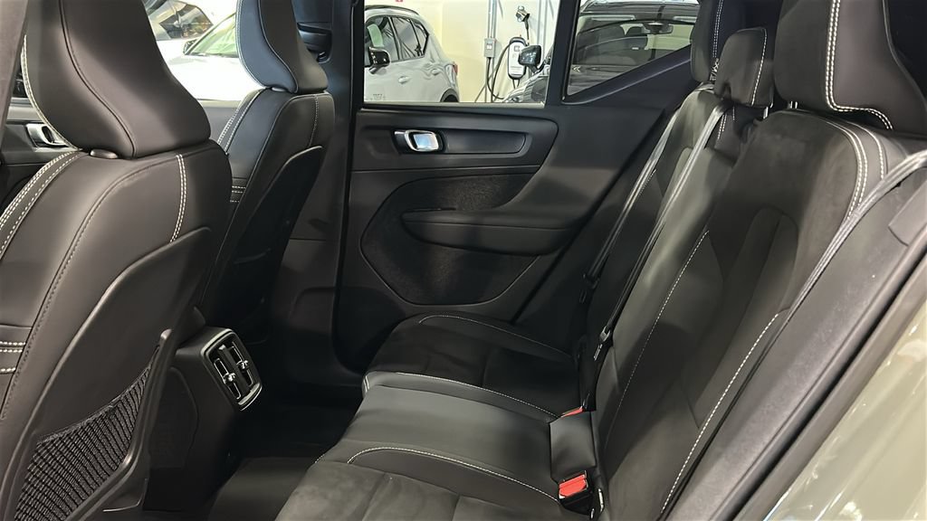 Certified 2023 Volvo XC40 Recharge Plus w/ Protection Package Premier AWD/4WD image 24