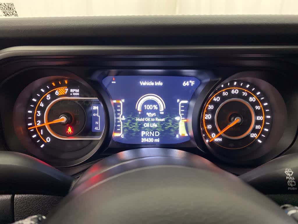 Used 2025 Jeep Wrangler Unlimited Rubicon AWD/4WD image 26