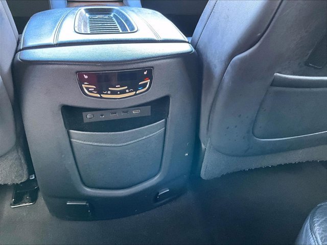 Used 2020 Cadillac Escalade Premium Luxury image 25