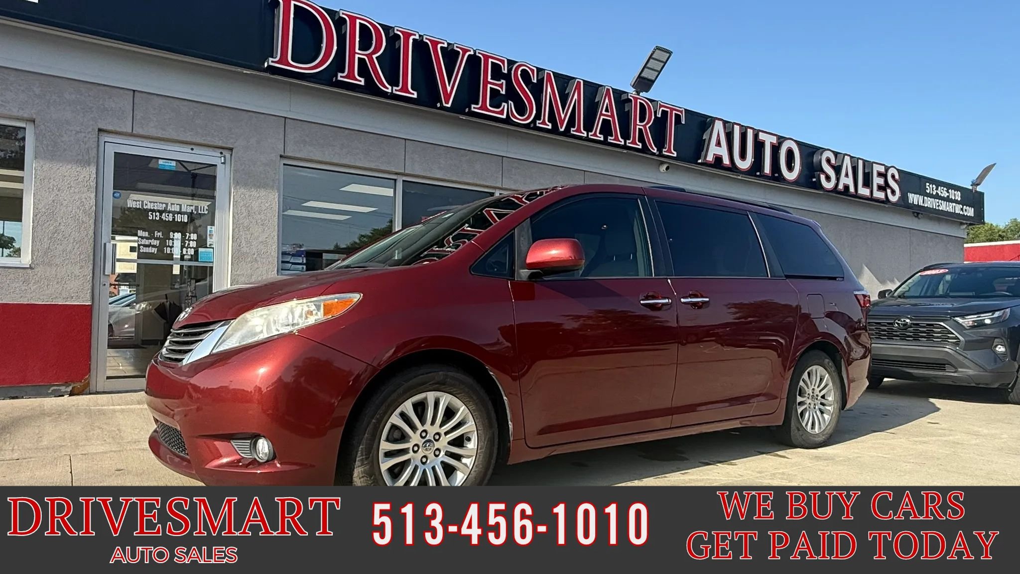 Used 2015 Toyota Sienna XLE FWD image 1