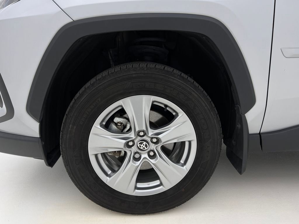 Used 2024 Toyota RAV4 XLE image 31