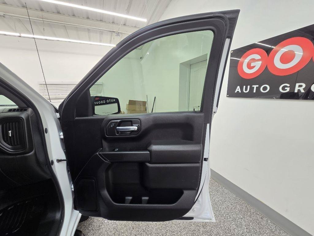 Used 2023 Chevrolet Silverado 1500 W/T w/ WT Value Package AWD/4WD image 28