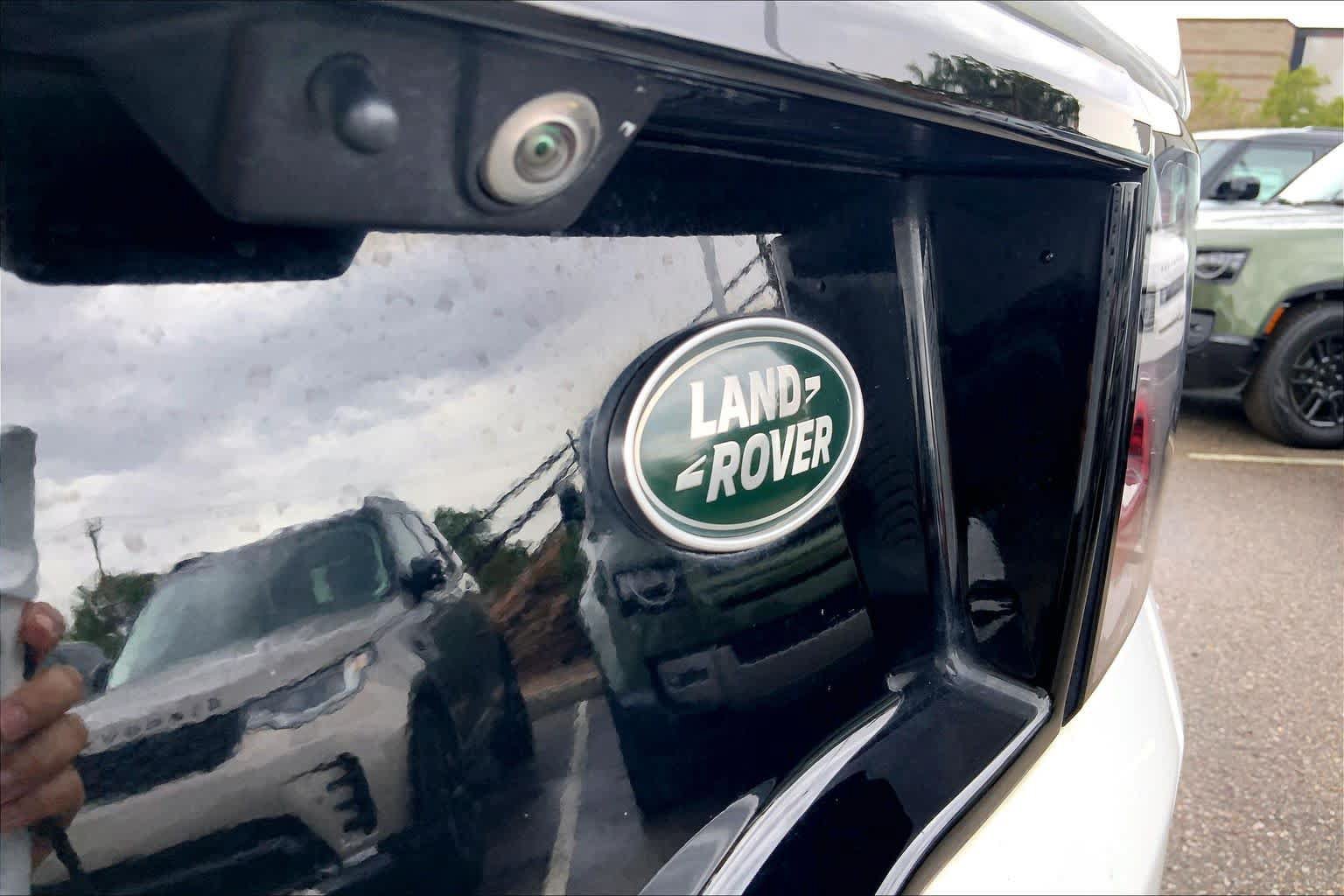 Used 2021 Land Rover Discovery Sport S R-Dynamic AWD/4WD image 9