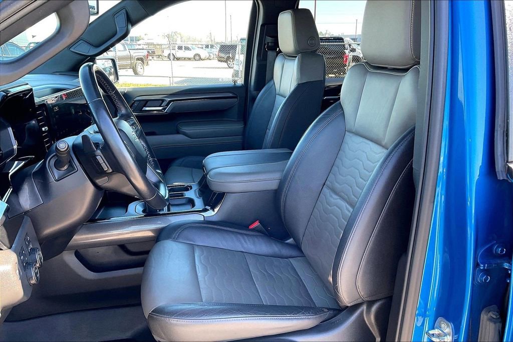 Used 2023 Chevrolet Silverado 1500 ZR2 image 18
