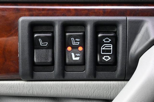 Used 1991 Mercedes-Benz 560 SEL image 47