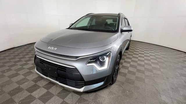 Used 2024 Kia Niro EX FWD image 11