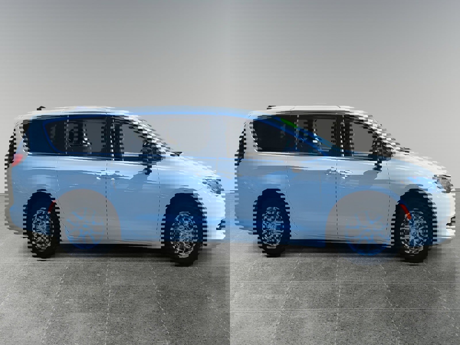 Used 2024 Chrysler Voyager LX image 6