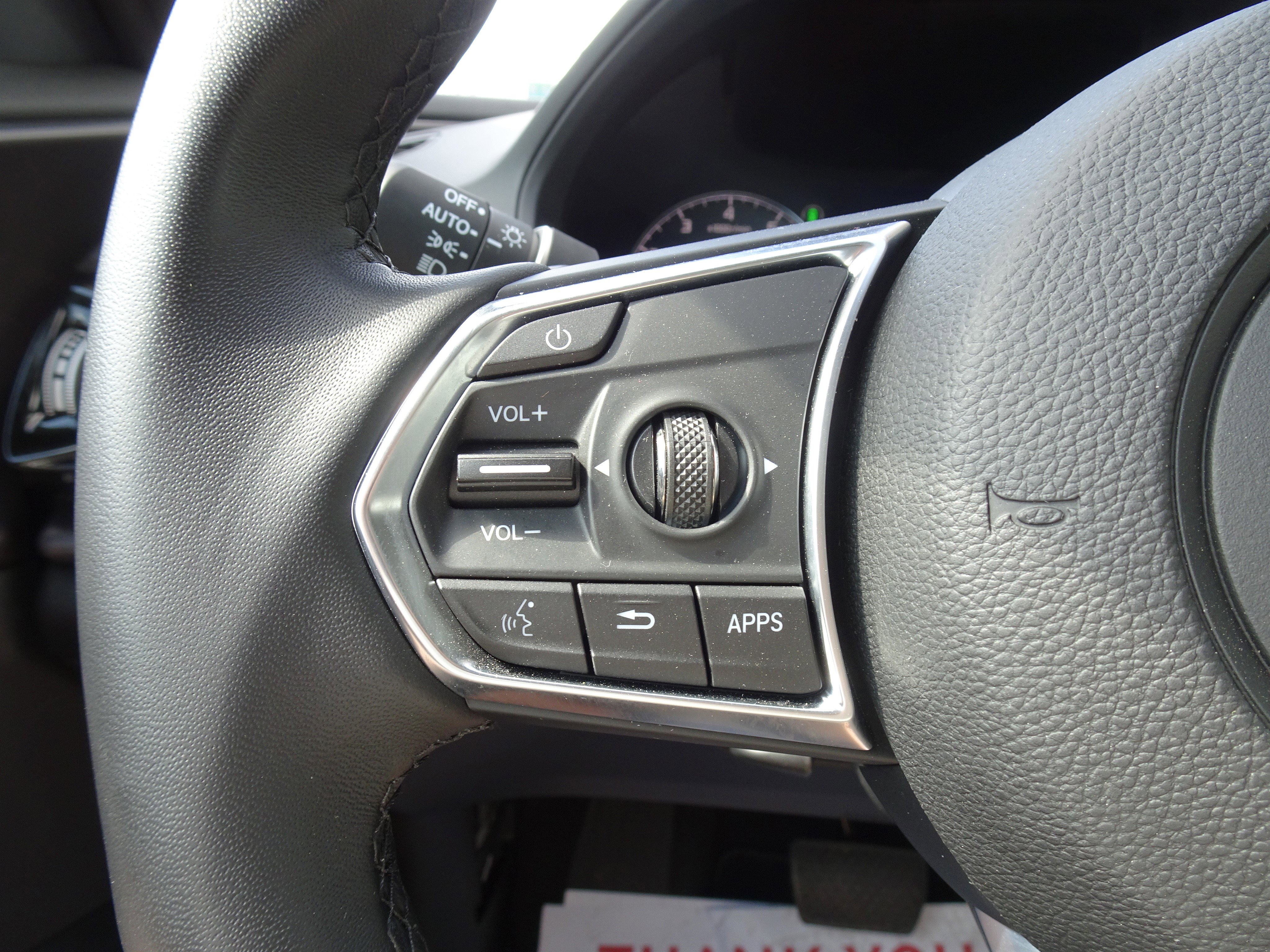 Used 2025 Acura RDX SH-AWD image 21