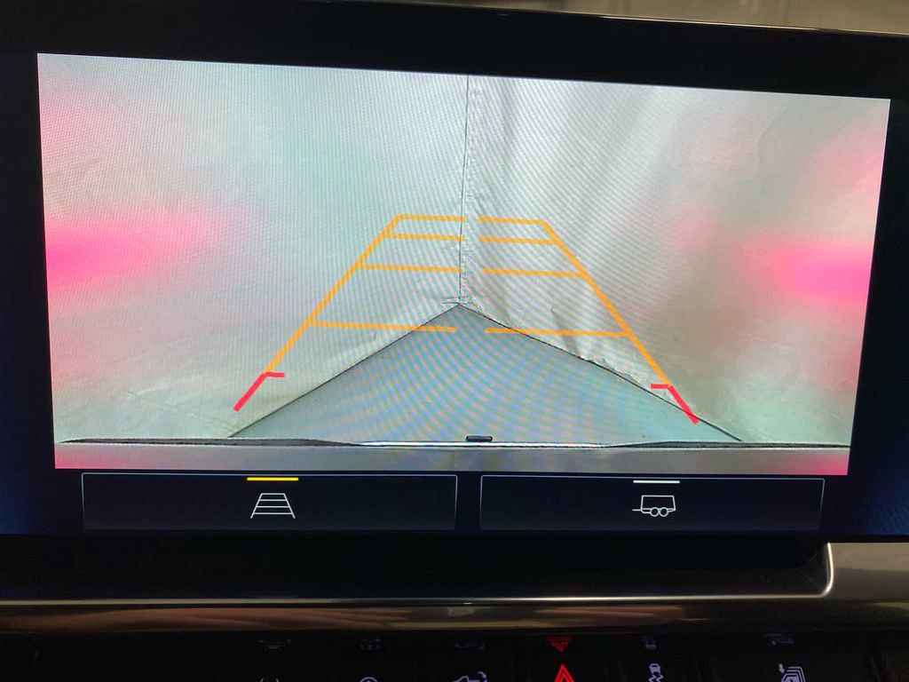 Used 2025 Chevrolet Silverado 1500 LT image 19