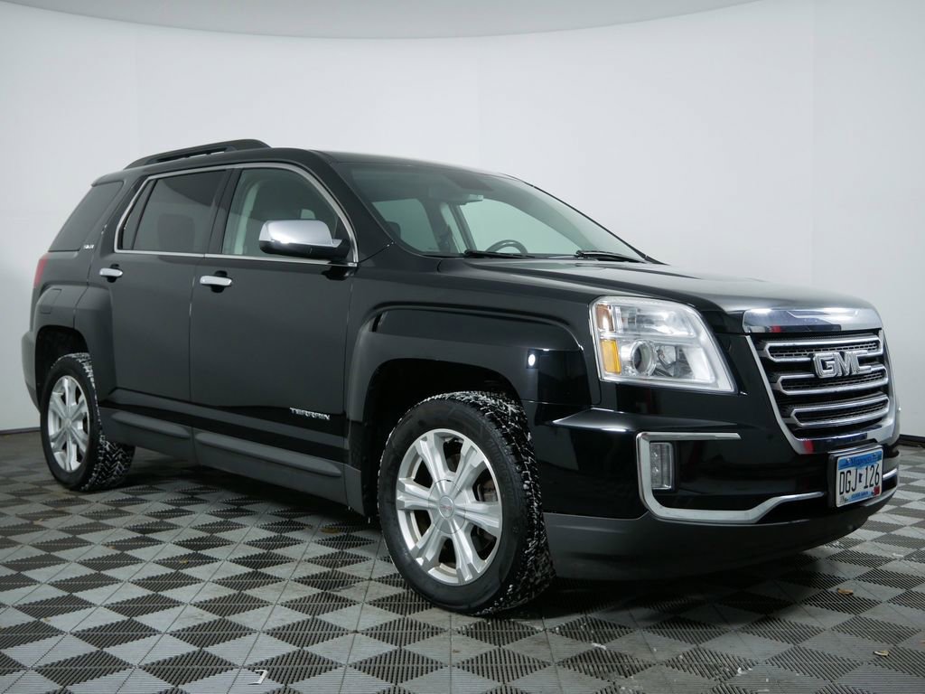 Used 2017 GMC Terrain SLE w/ Chrome Edition image 2