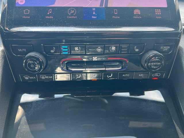 Used 2025 Jeep Grand Cherokee Limited w/ Luxury Tech Group II AWD/4WD image 15