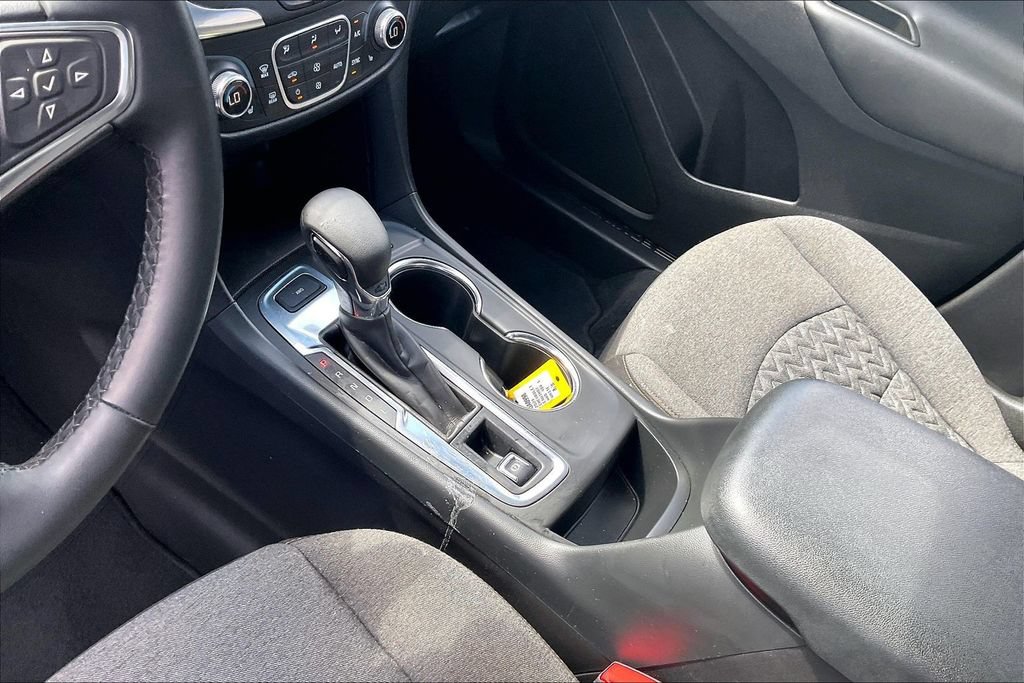 Used 2024 Chevrolet Equinox LT w/ Driver Convenience Package AWD/4WD image 18