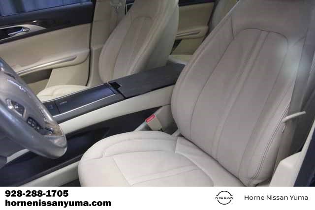 Used 2014 Lincoln MKZ FWD image 4