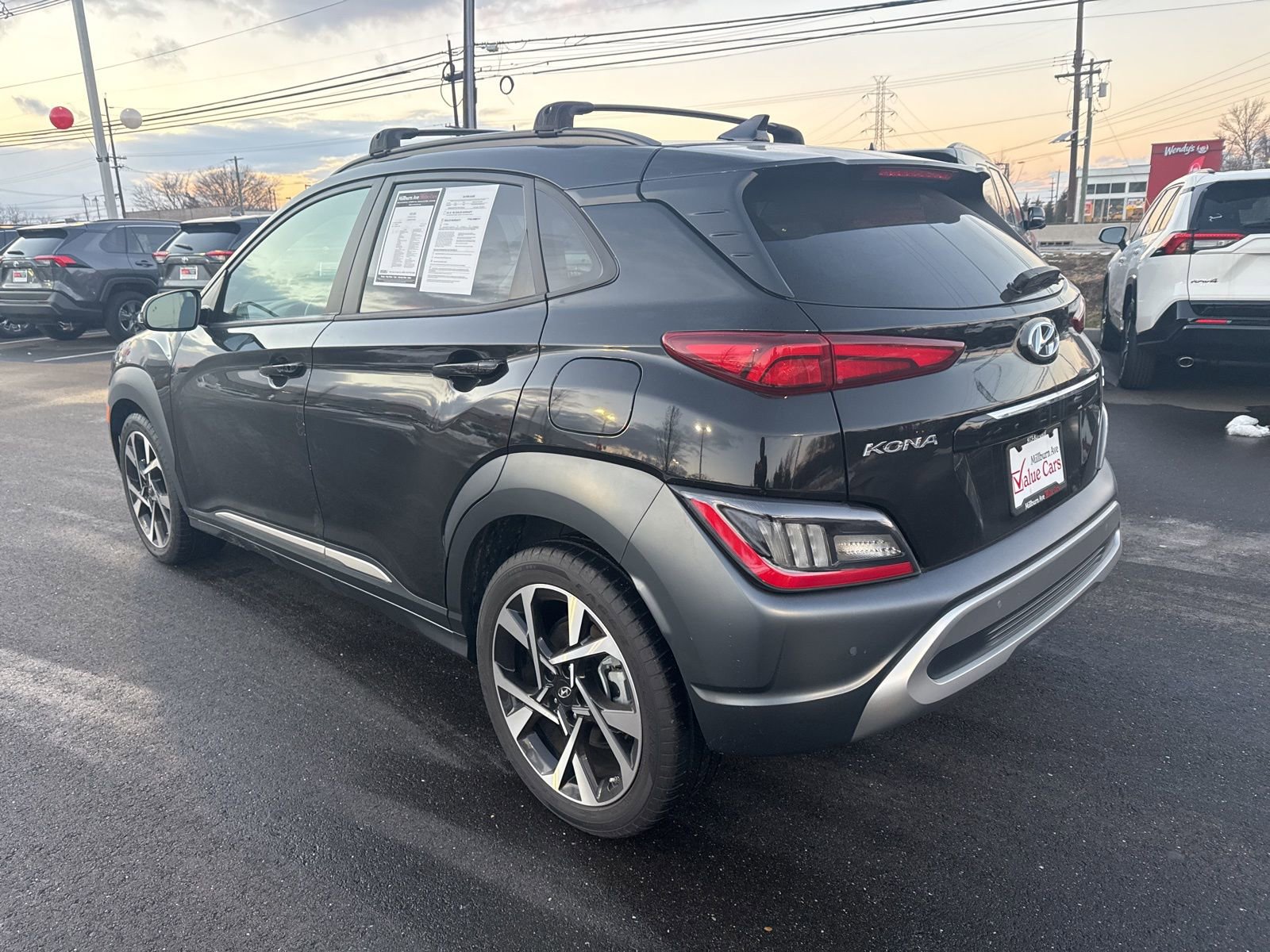 Used 2023 Hyundai Kona Limited image 7