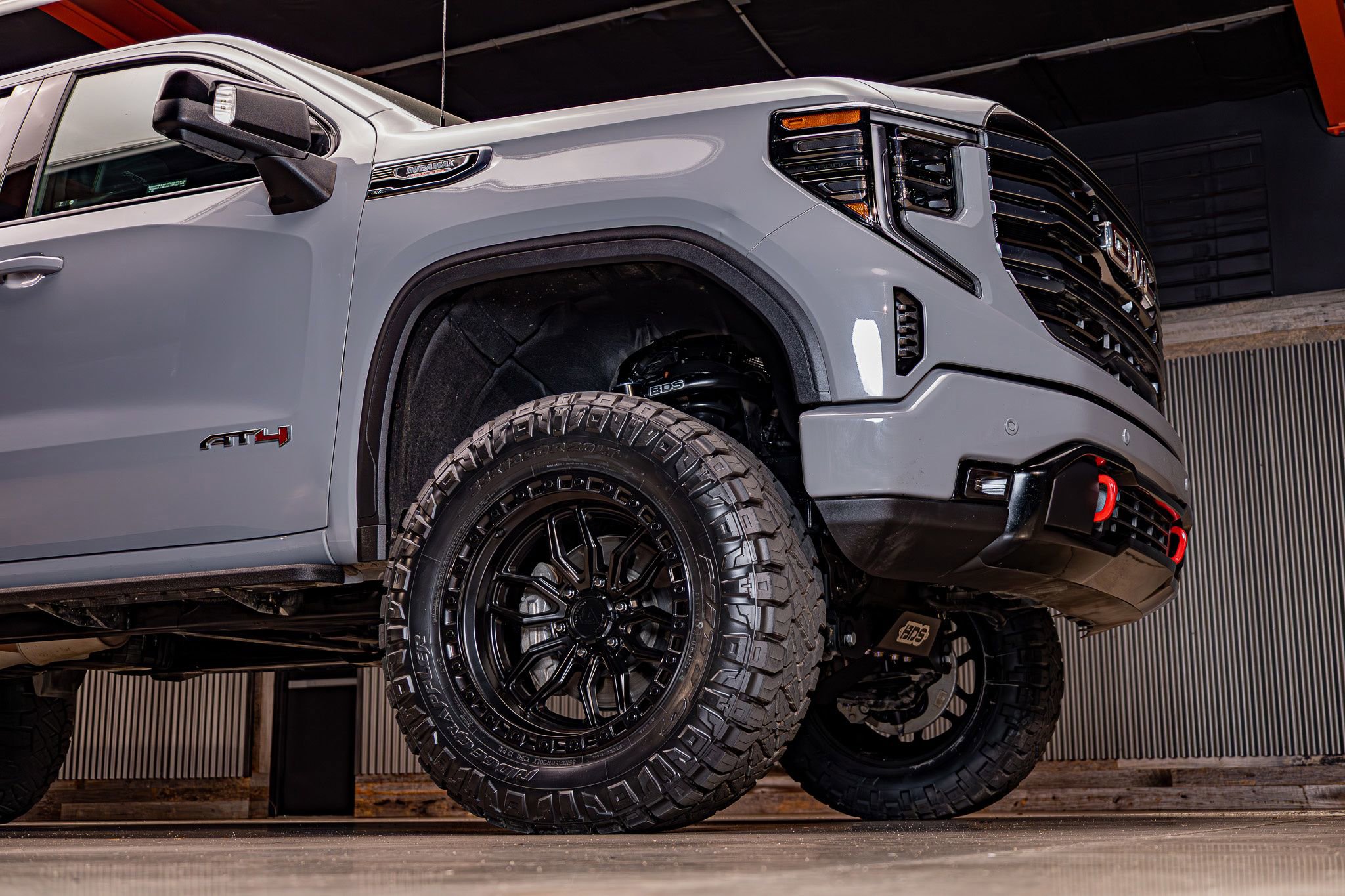 Used 2025 GMC Sierra 1500 AT4 w/ AT4 Premium Package AWD/4WD image 13
