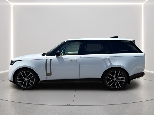 Certified 2025 Land Rover Range Rover SE AWD/4WD image 2