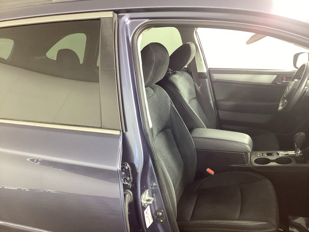 Used 2018 Subaru Outback 2.5i Premium image 8