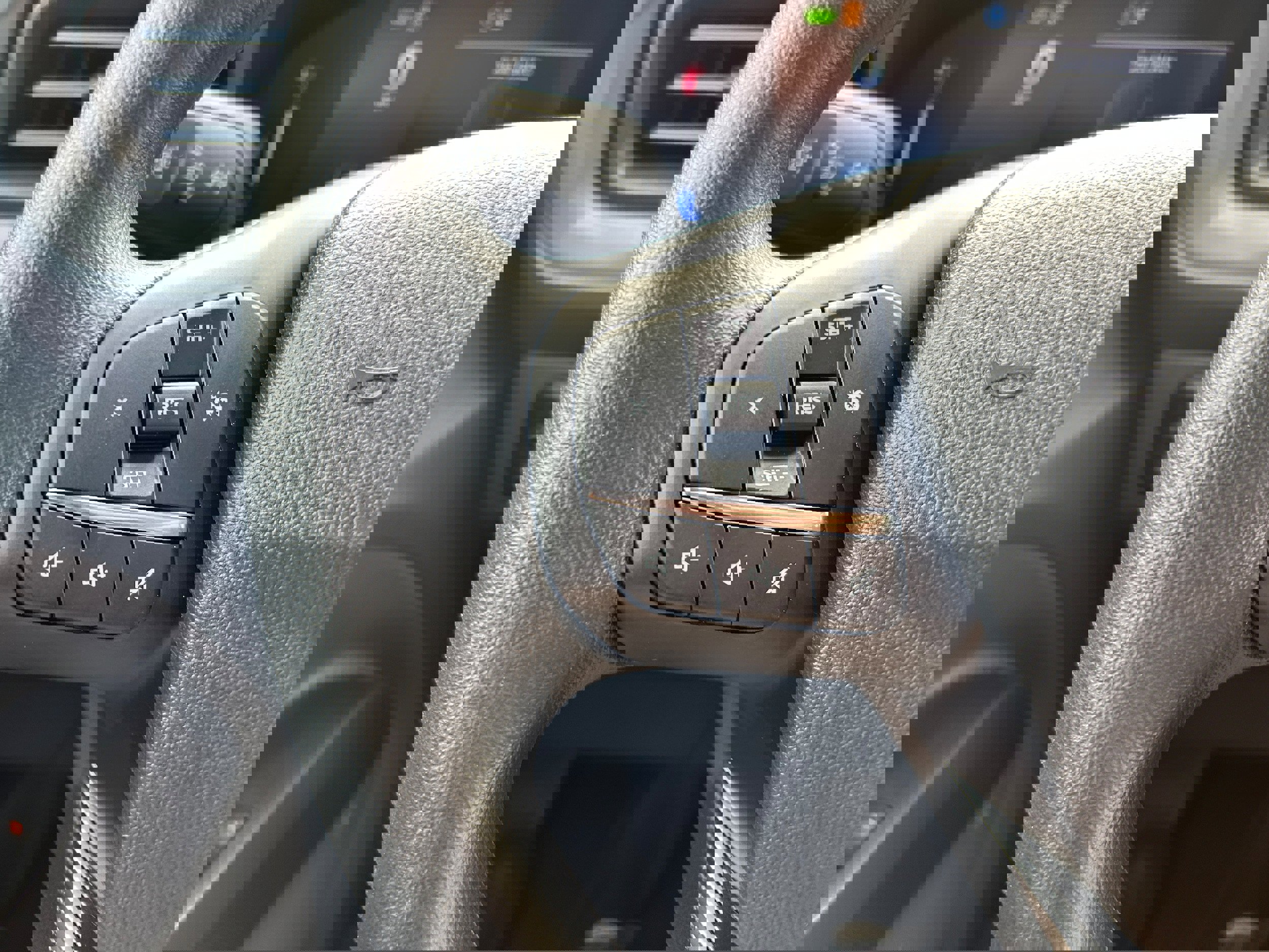 New 2025 Ford Maverick XL image 44