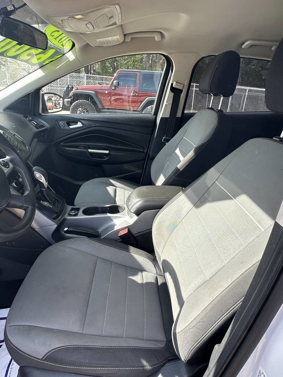 Used 2015 Ford Escape SE image 6