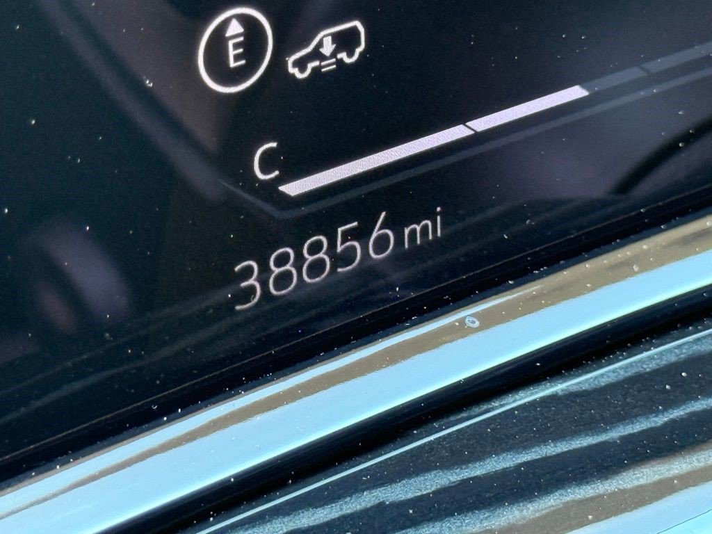 Certified 2024 Cadillac Escalade V w/ LPO, ONYX Package image 3